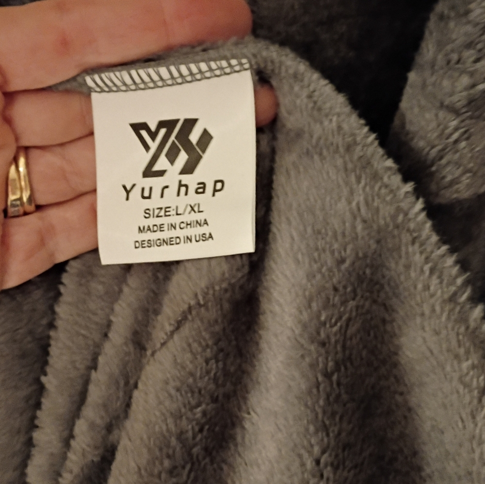 Women's Gray Plush Robe - Picture 2 of 2